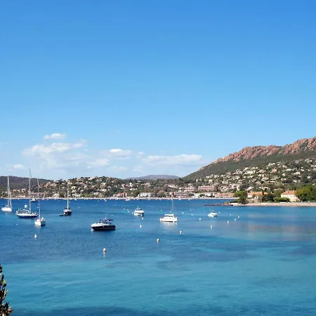 Appartamento Le Belvedere - R0 145 By Interhome Saint-Raphaël