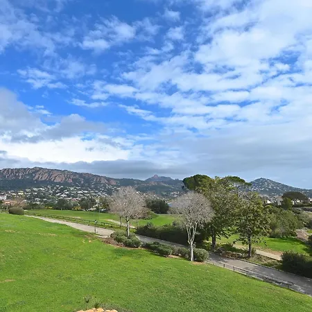 Le Belvedere - R0 145 By Interhome Appartamento Saint-Raphaël