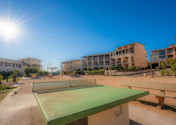 Apartamento Le Belvedere - R0 145 By Interhome Saint-Raphaël