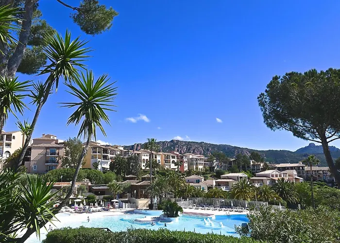 Apartamento Le Belvedere - R0 145 By Interhome Saint-Raphaël