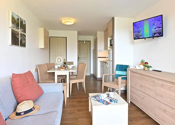 Apartamento Le Belvedere - R0 145 By Interhome